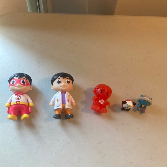 Ryan’s world figures - Picture 1 of 6